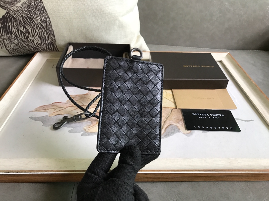 個性的なデザ 人気ブランドボッテガヴェネタ Bottega Veneta 実物の写真 N品スーパーコピー代引き対応国内発送後払い安全必ず届く優良サイト